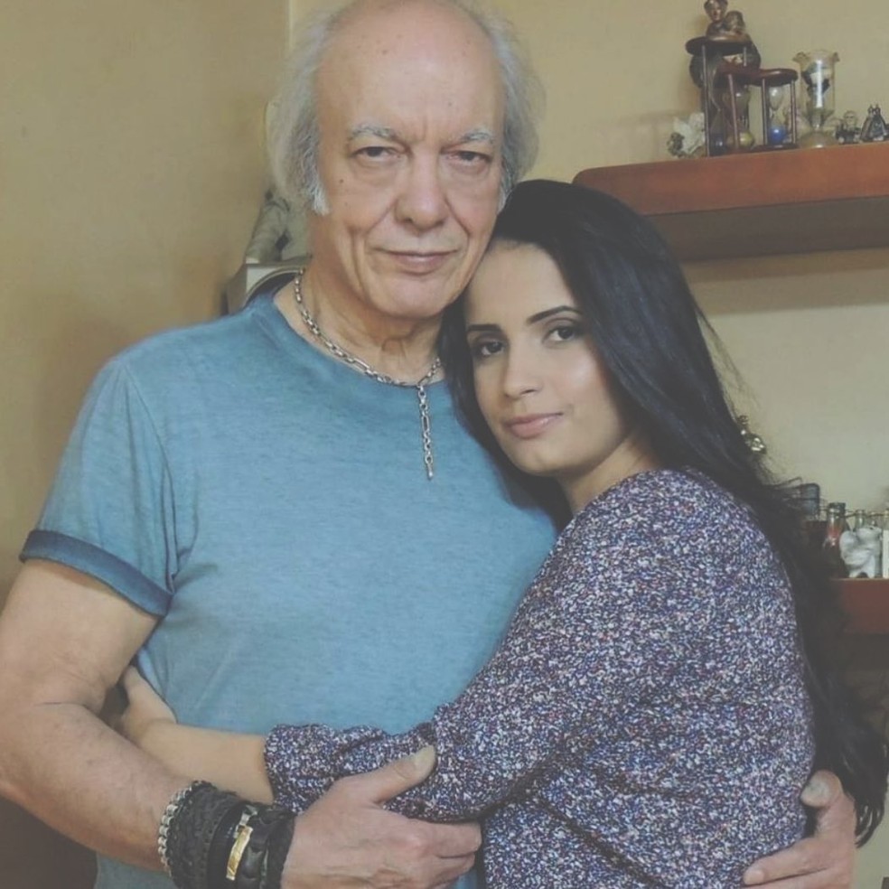 O casal junto: 'Só postava fotos para familiares e amigos próximos", lembra Fernanda — Foto: Arquivo pessoal