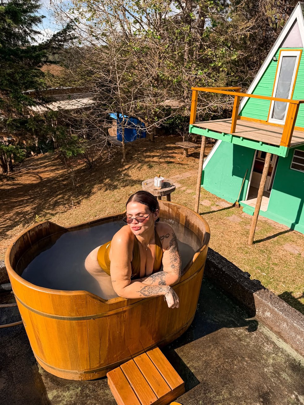 Recém-separada, Thais Carla posa em ofurô — Foto: Reprodução/ Instagram