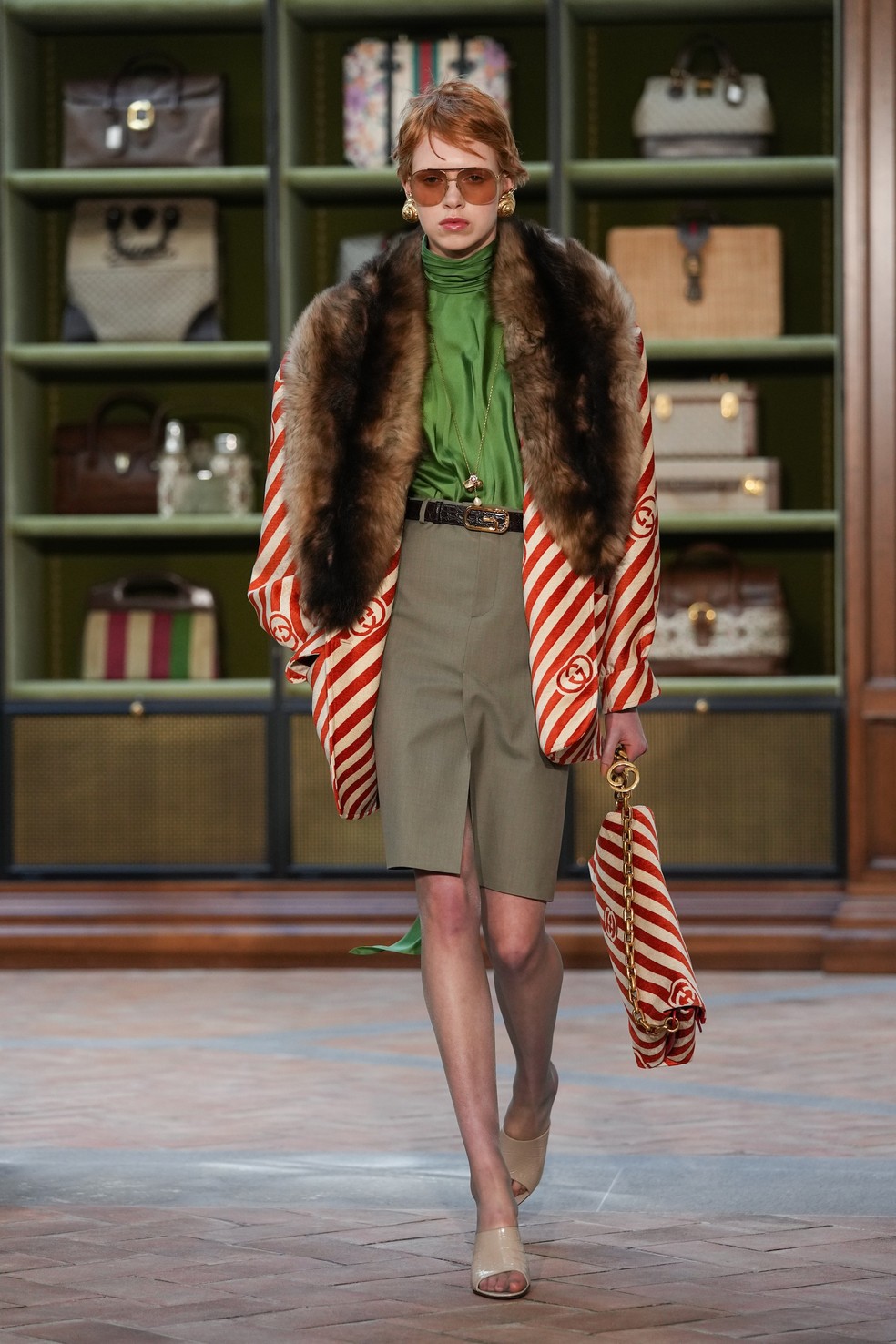 Veja as peças-desejo da coleção de Cruise 26 da Gucci — Foto: Getty Images