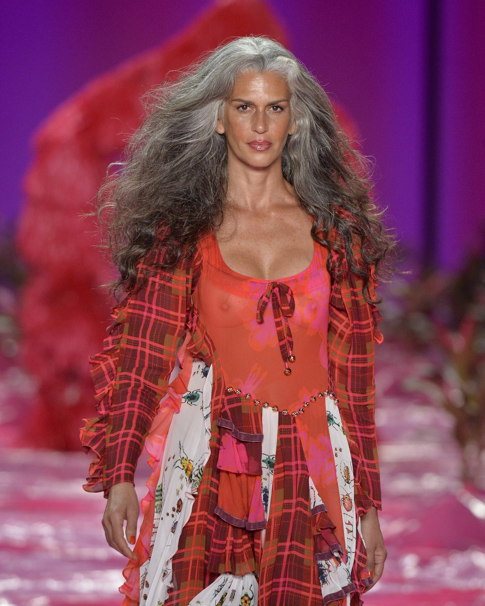 Beleza desfile Isabela Capeto, na RioFW — Foto: Agência Fotosite