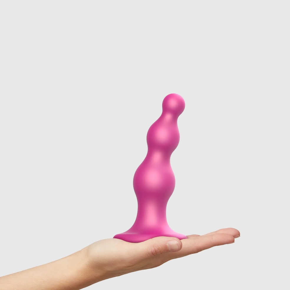 Dildo e Plug Beads, de Strap-on-me, R$ 237,93 — Foto: Divulgação