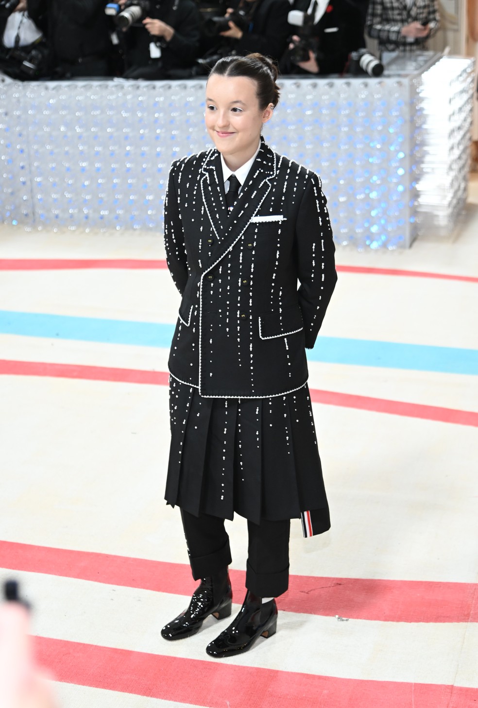 Bella Ramsey no Met Gala 2023 em comemoração a 'Karl Lagerfeld: A Line Of Beauty' — Foto: Getty Images