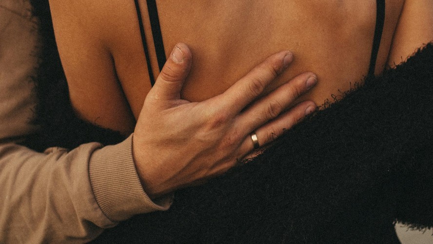 Qual signo combina com Áries?
