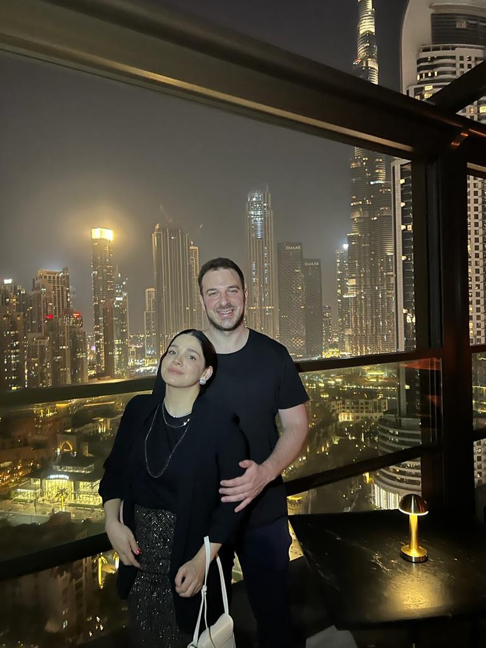 Sabrina Petraglia e Ramón Velásquez em Dubai — Foto: Arquivo Pessoal
