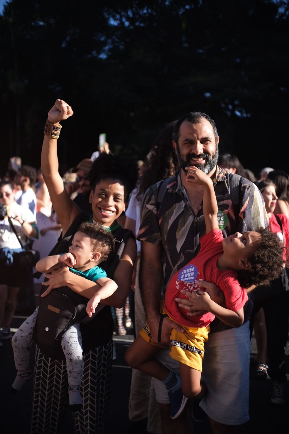 Sara Domingos e sua família no ato deste sábado (15) na Avenida Paulista, em São Paulo — Foto: Camila Svenson