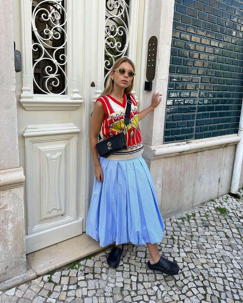Look com colete — Foto: Reprodução/Instagram @ritamontezuma