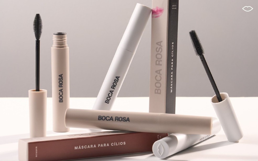 Máscara para cílios Preta Efeito Volume e Marrom Efeito Natural, Boca Rosa, R$ 59,90 (cada) — Foto: Divulgação