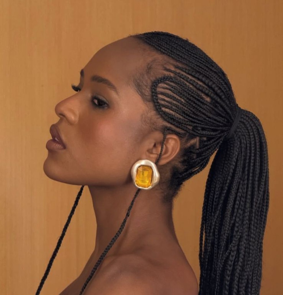 Cabelo de Rainha — Foto: Reprodução/ Instagram @dudasantossd