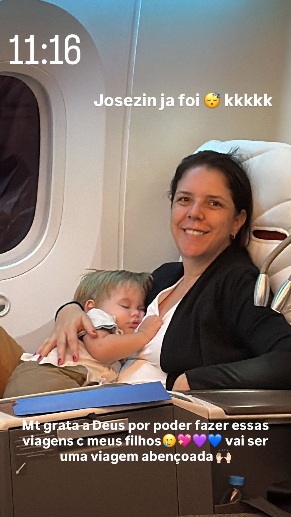 Na primeira classe, Virginia embarca em voo internacional com filhos e babás: 'Vai ser incrível' — Foto: Reprodução/Instagram