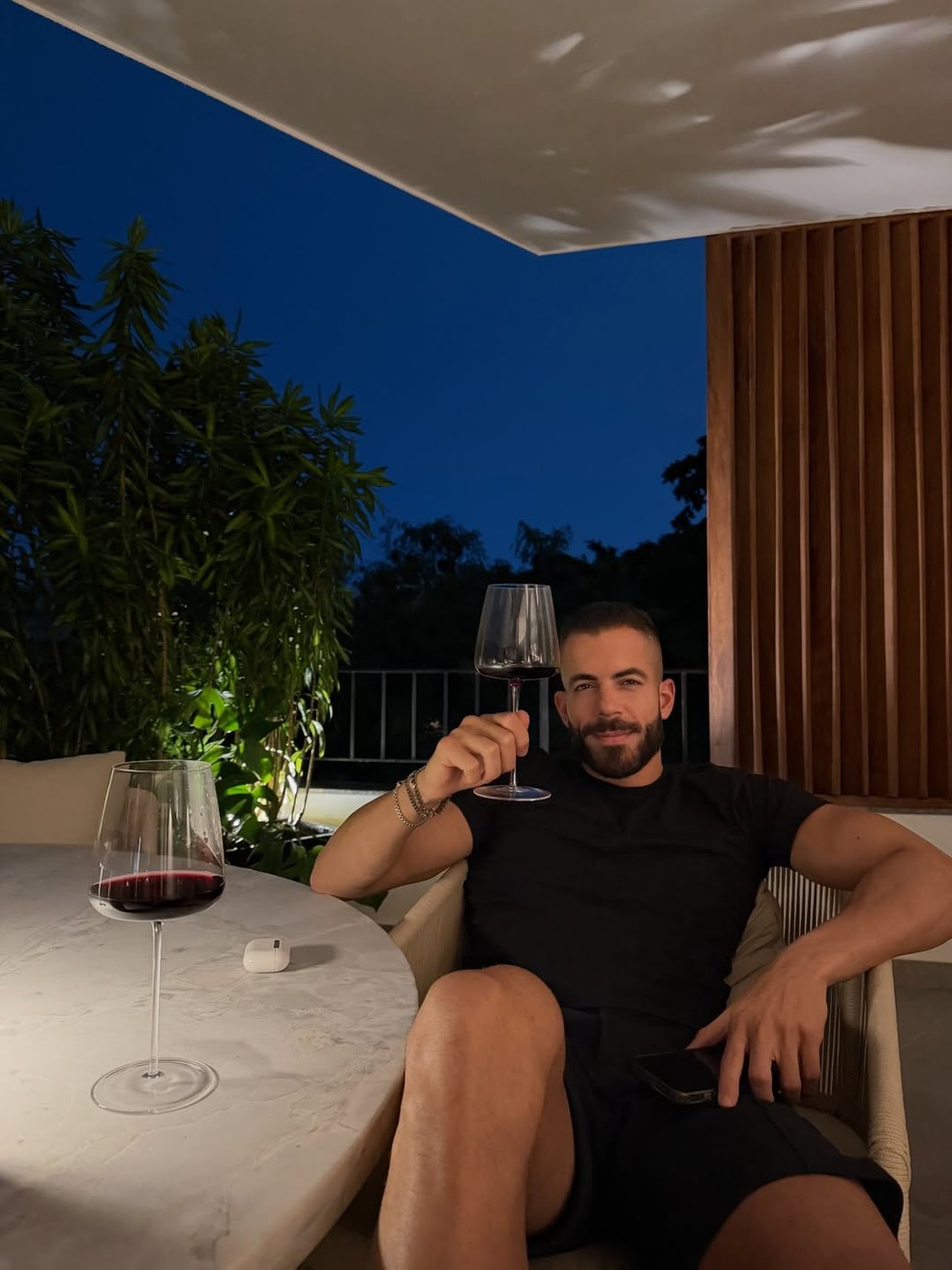 Mari Gonzalez fotografa Pipo Marques — Foto: Reprodução/ Instagram @marigonzalez