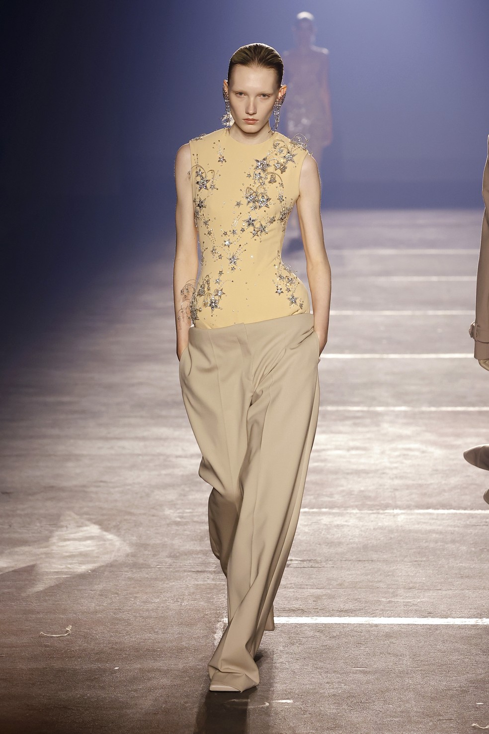 Mugler, verão 2026 — Foto: Getty Images