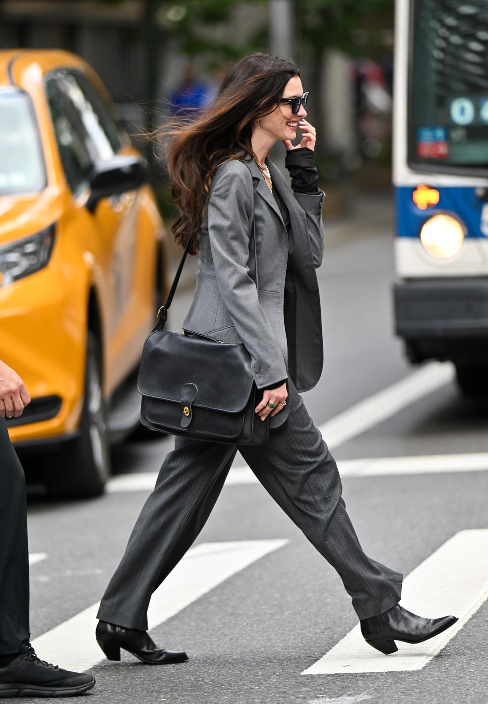 Como 10 tendências que moldaram o figurino de 'O Diabo Veste Prada' aparecem no segundo filme — Foto: Getty Images