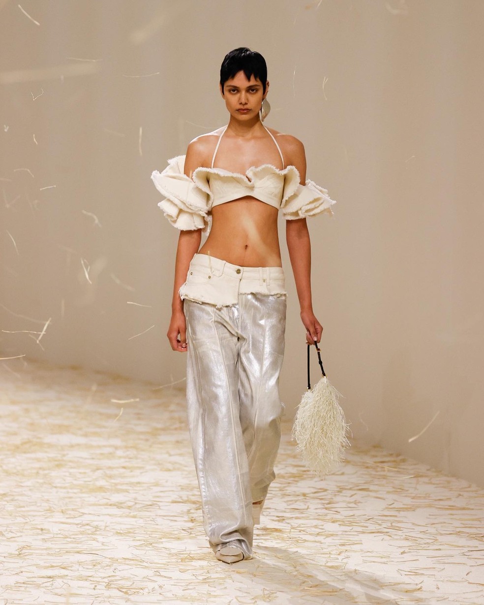 Jacquemus primavera/verão 2023 — Foto: Reprodução Instagram @jacquemus