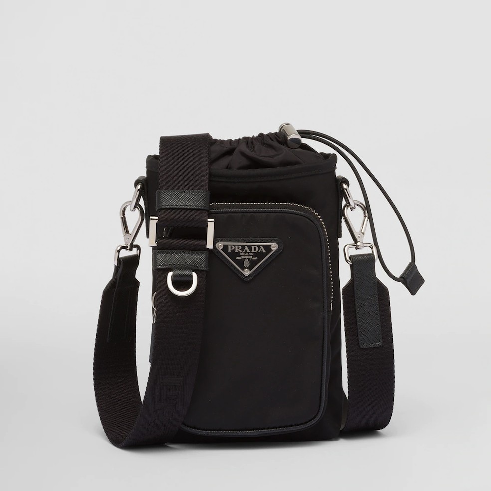 Capa para smartphone em Re-Nylon Prada — Foto: Divulgação