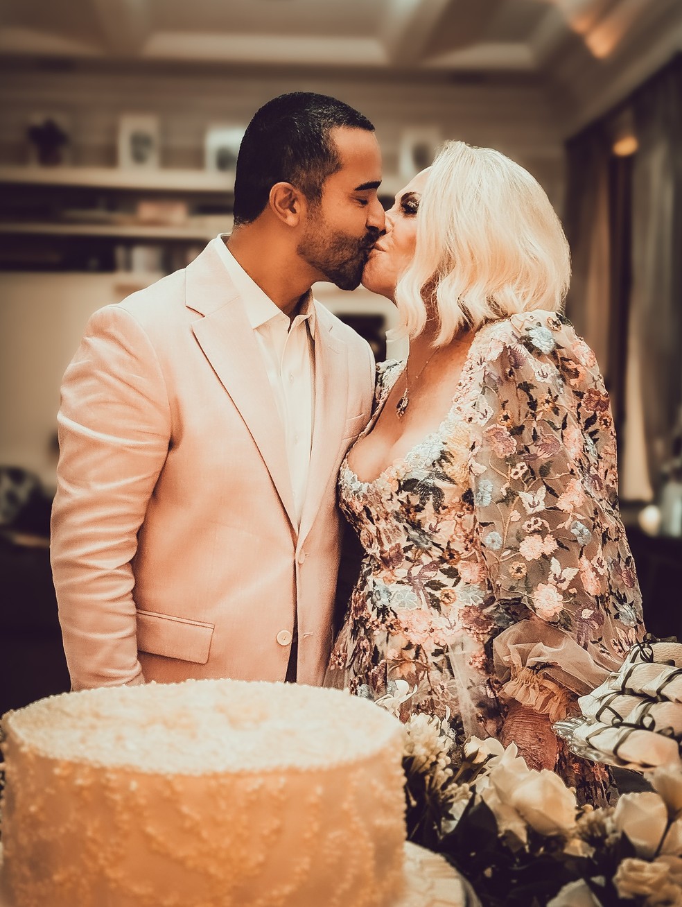 Ana Maria Braga com o marido, Fábio Arruda — Foto: Reprodução/ Instagram