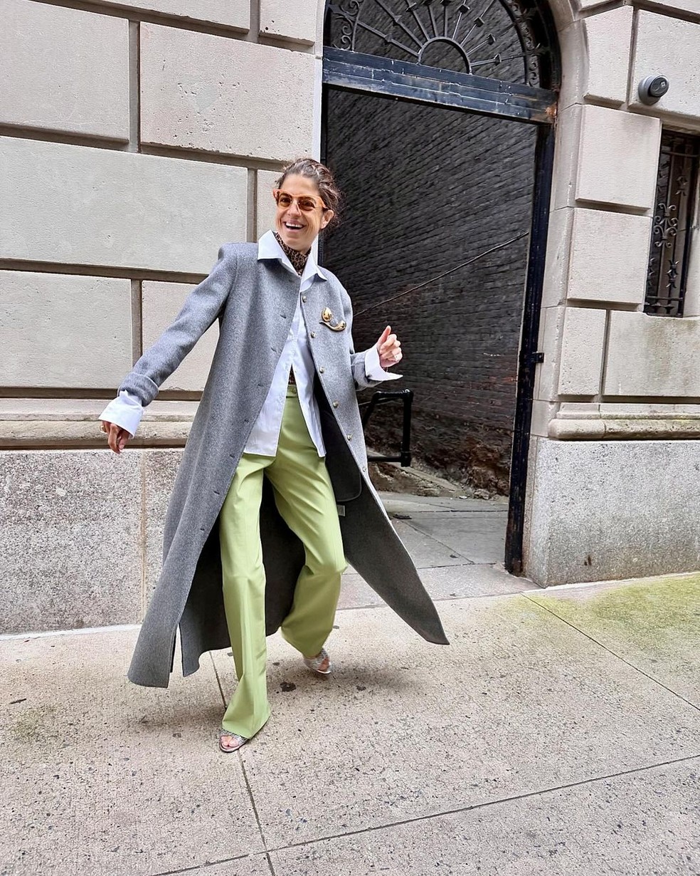 Tendências da temporada primavera/verão 2025: Sage green ou verde sálvia — Foto: Reprodução/Instagram @leandramcohen