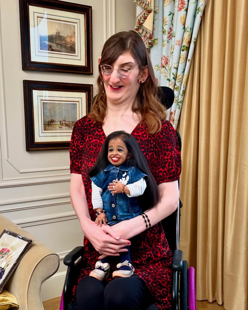 Rumeysa Gelgi e Jyoti Amge são as mulheres mais alta e mais baixa do mundo; conheça suas histórias — Foto: Reprodução/Instagram