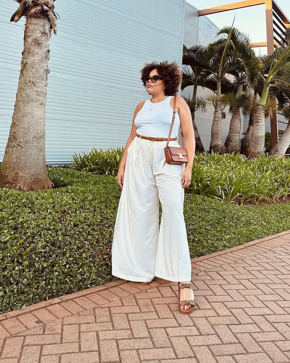Como usar calça pantalona? Inspire-se nas fashionistas que apostam a ...