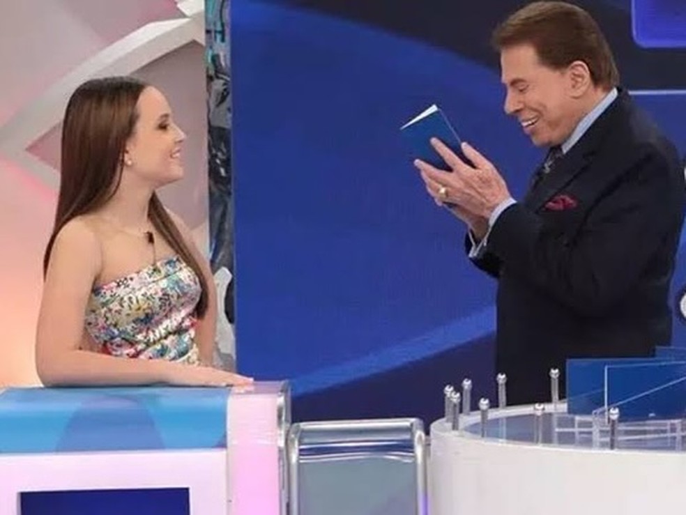 Larissa Manoela faz homenagem após morte de Silvio Santos — Foto: Reprodução/Instagram