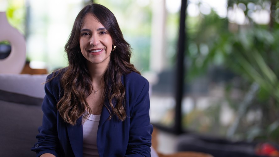 Evelin Camargo colocou os implantes em 2019