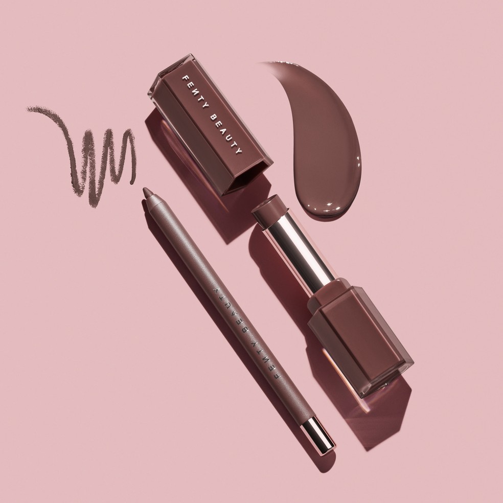 Gloss Bomb Stix e Trace’d Out Lip Liner, Fenty Beauty — Foto: Divulgação
