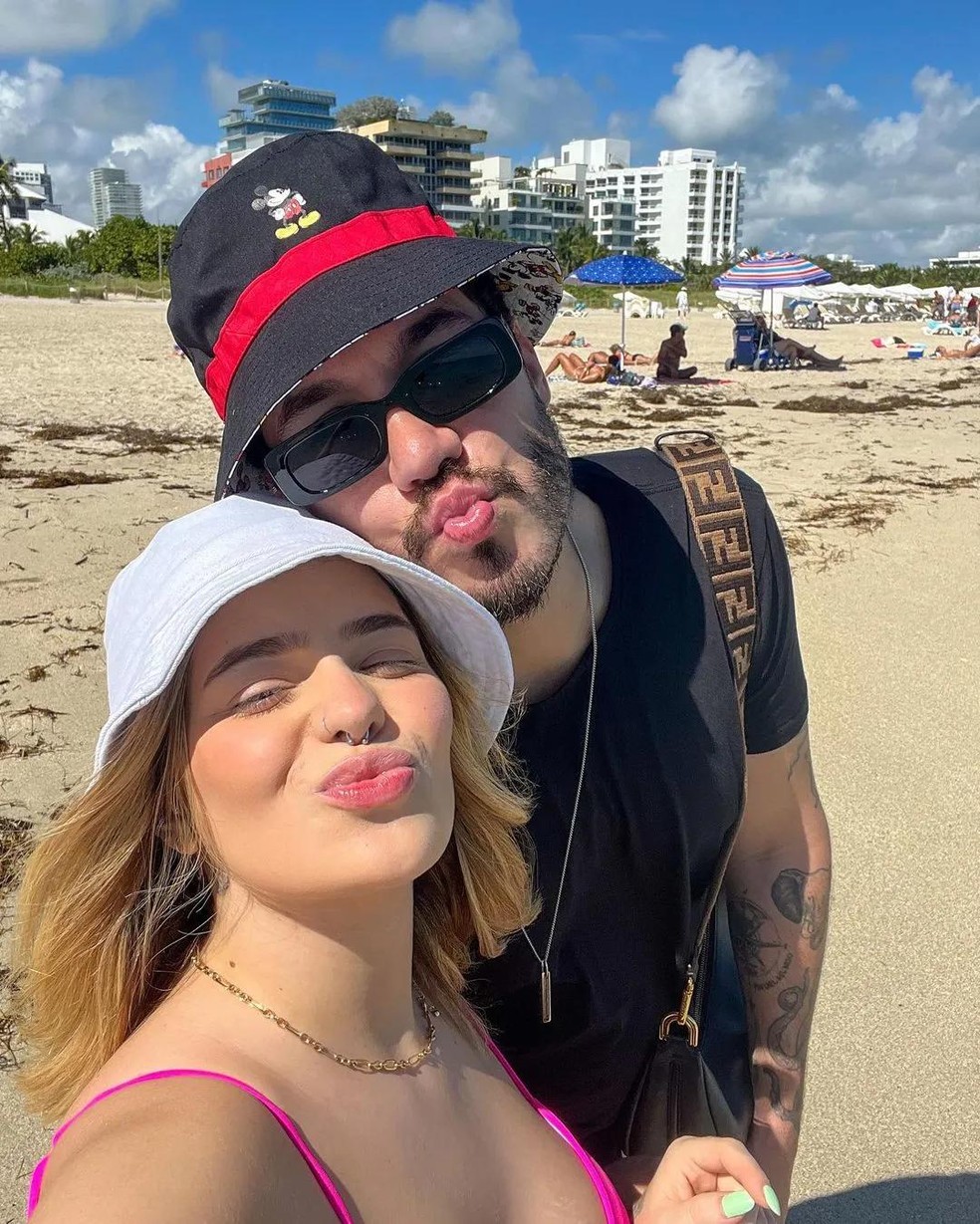 Viih Tube e Eliezer curtem dia de praia em Miami (Foto: Reprodução/Instagram) — Foto: Marie Claire