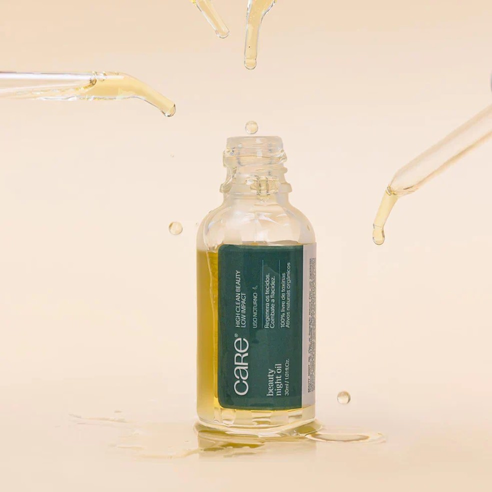 2. Óleo Facial Regenerador Noturno Beauty Night Oil, CARE, R$ 189 — Foto: Reprodução