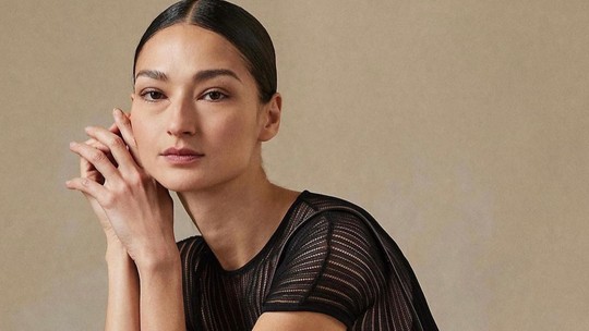 Bruna Tenório retorna às passarelas na NYFW, após hiato de 7 anos Bruna Tenório retorna às passarelas na NYFW, após hiato de 7 anos