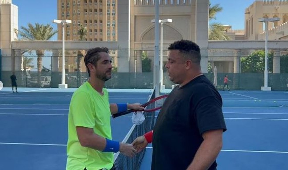 Felipe Andreoli mostra jogo de tênis com Ronaldo Fenômeno — Foto: reprodução/instagram