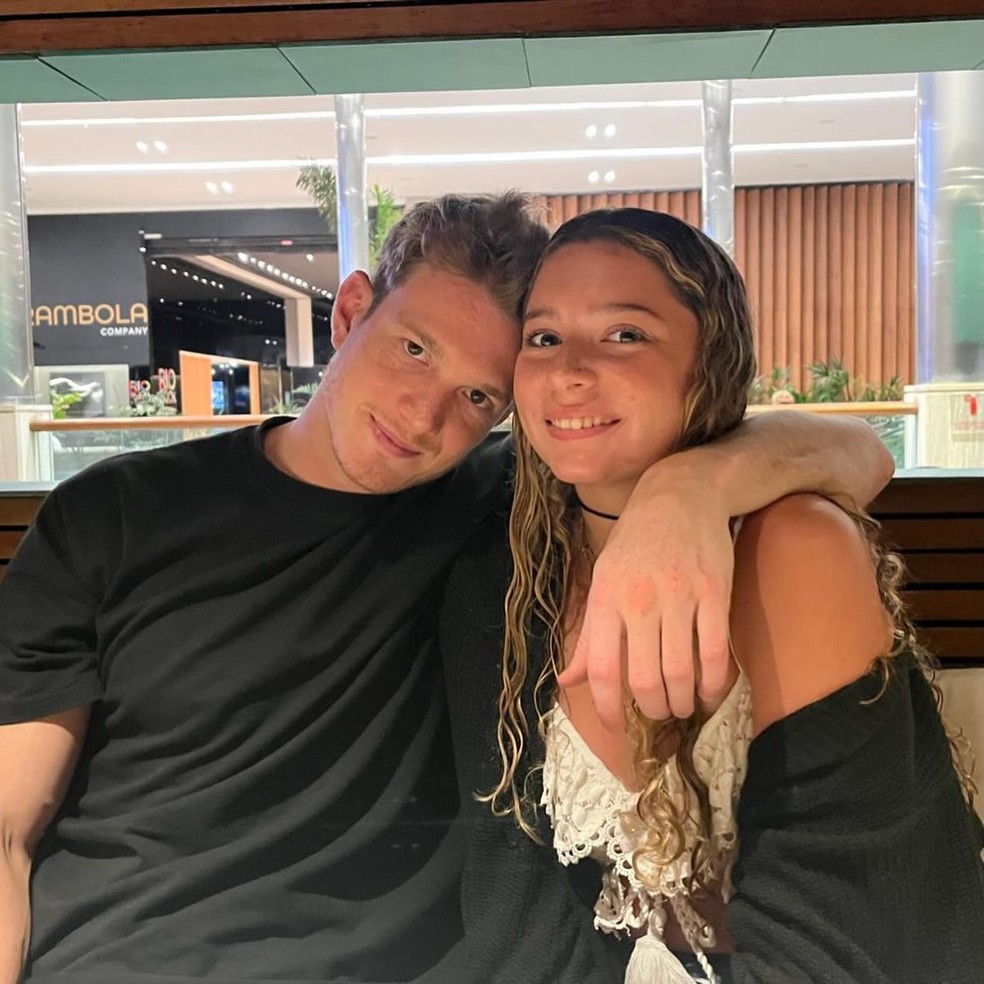 Leticia Spiller comemora os 15 anos da filha — Foto: Reprodução/Instagram