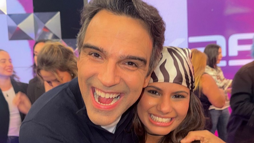 Ex-BBB Gabriela publica declaração para Tadeu Schmidt e apresentador responde: 'Minha panquequinha'