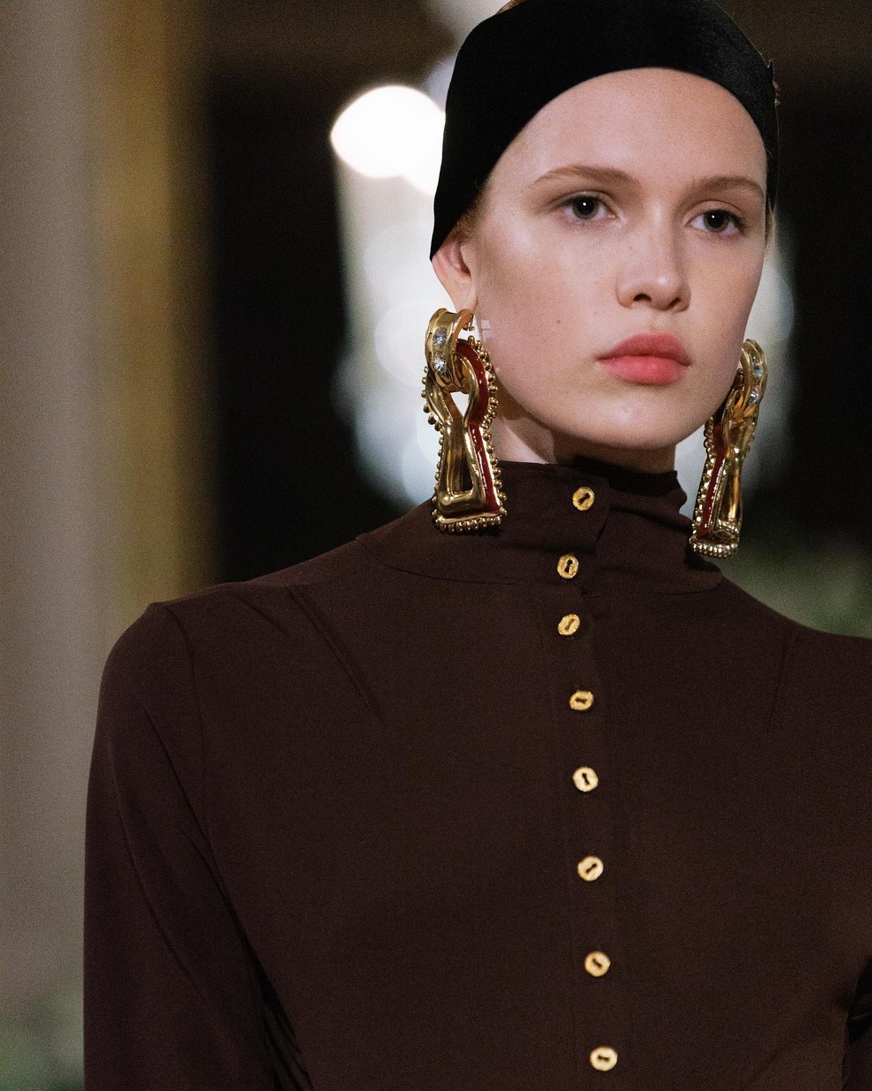 Detalhes surreais do desfile da Schiaparelli — Foto: Divulgação