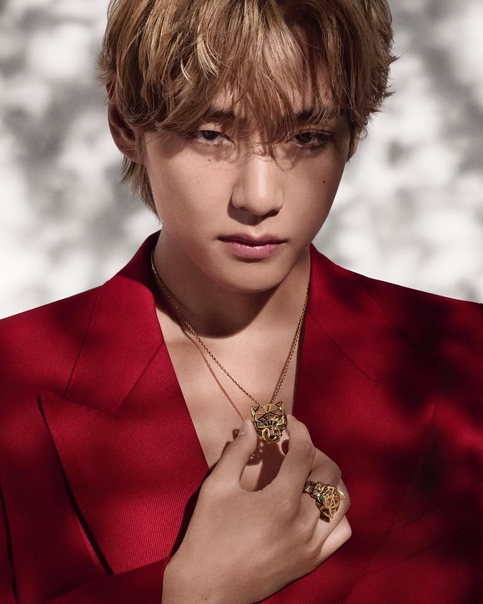 Também conhecido como V, Kim Tae-hyung é do signo de Capricórnio. — Foto: Reprodução/Instagram @thv