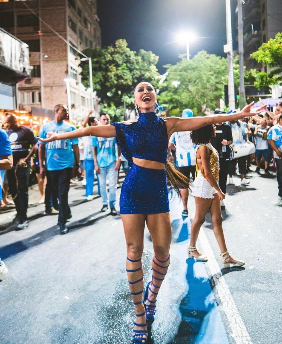 Sabrina Sato no ensaio de rua da Vila Isabel, no Rio de Janeiro — Foto: Reprodução/Instagram
