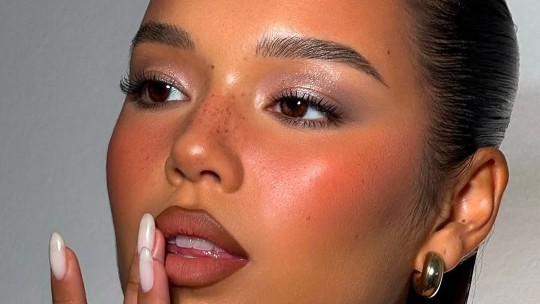 5 paletas de blush que vão ganhar seu coração com praticidade, versatilidade e pigmentação 5 paletas de blush que vão ganhar seu coração com praticidade, versatilidade e pigmentação