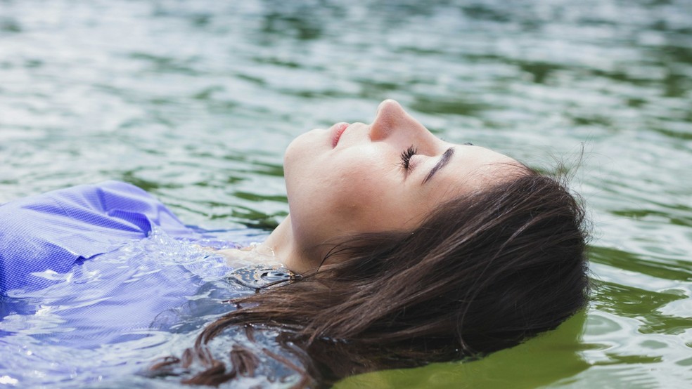 A mulher de Câncer é ligada à família e cria forte vínculo com seus relacionamentos — Foto: Reprodução/Unsplash