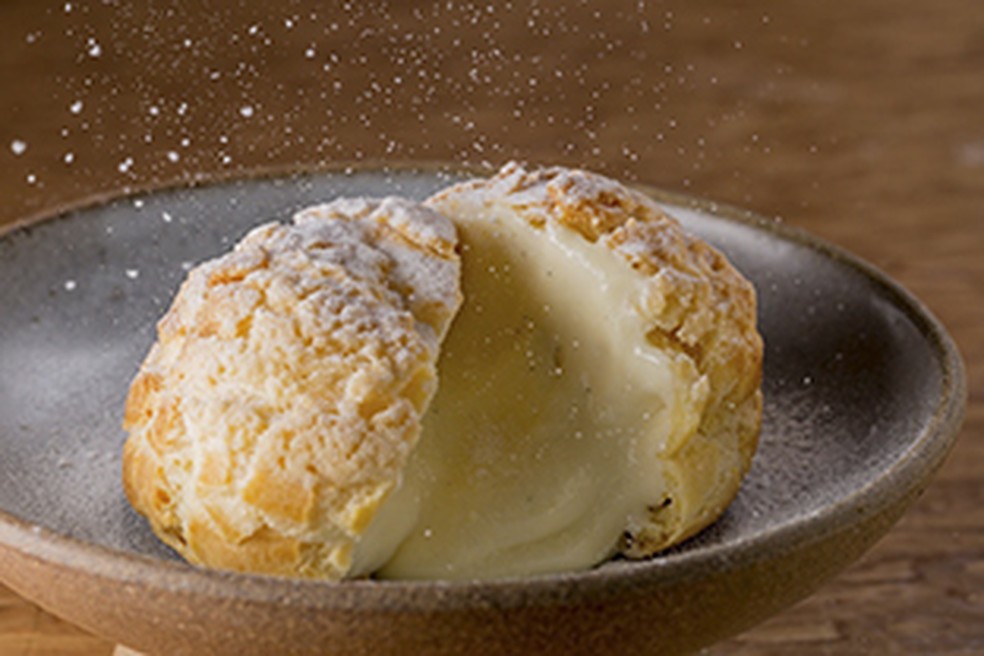 Um dos doces mais populares de Vivianne Wakuda é o choux cream — Foto: Divulgação