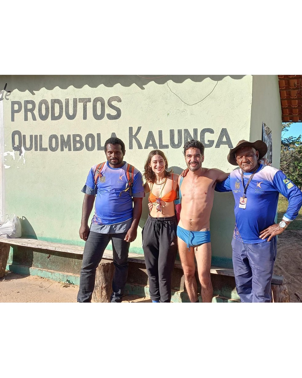 Luisa Arraes abre álbum de viagem a Chapada dos Veadeiros com Caio Blat — Foto: reprodução/instagram