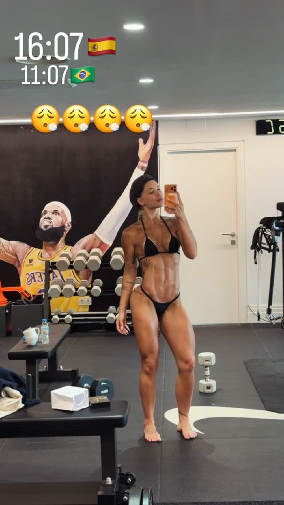Virginia atualiza bronzeado e ostenta shape — Foto: Reprodução/Instagram