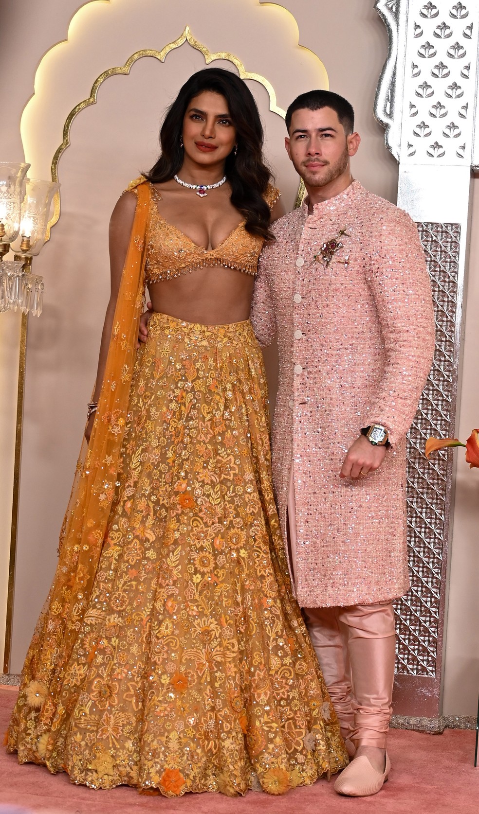 Nick Jonas e Priyanka Chopra — Foto: Getty Images
