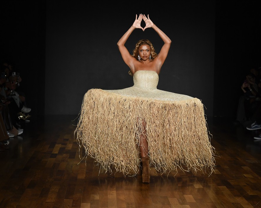 SPFW N59: Com Liniker e Gaby Amarantos, Dendezeiro faz uma ode à