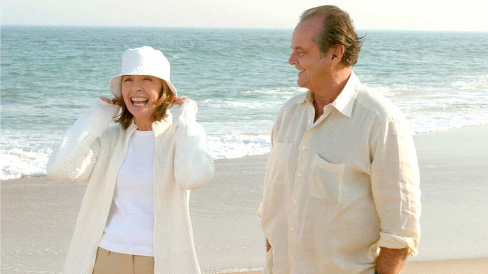 Diane Keaton ao lado de Jack Nicholson em 'Alguém Tem Que Ceder' (2003) — Foto: Divulgação