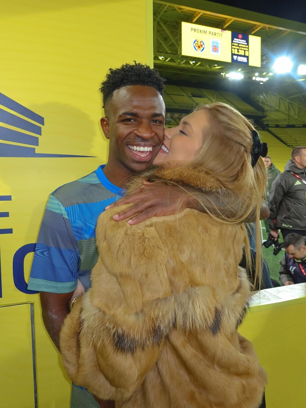 Virgínia acompanha jogo de Vini Jr. na Espanha — Foto: Reprodução/Instagram