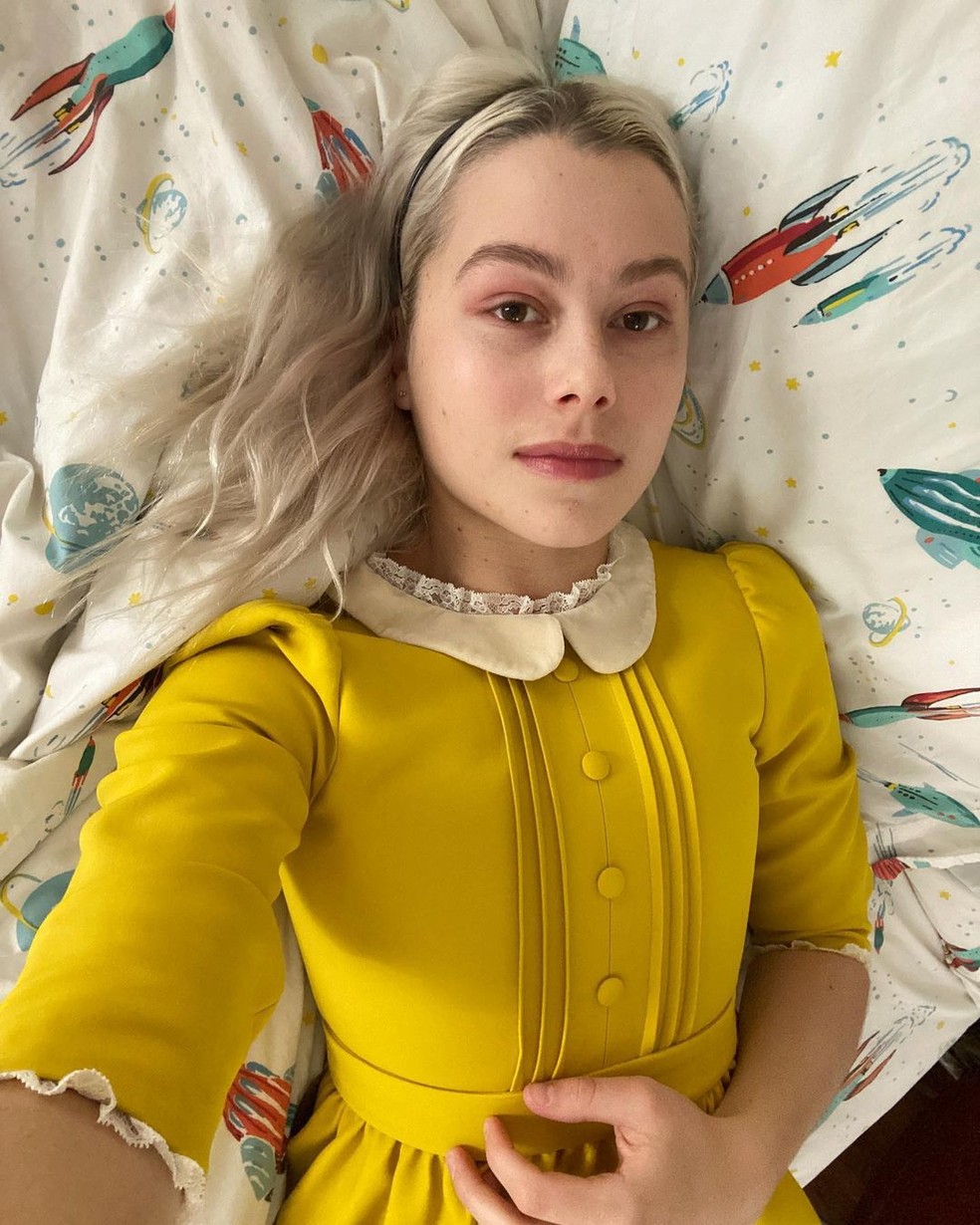 A norte-americana Phoebe Bridgers contou que fez um aborto durante uma turnê nos EUA — Foto: Reprodução/Instagram