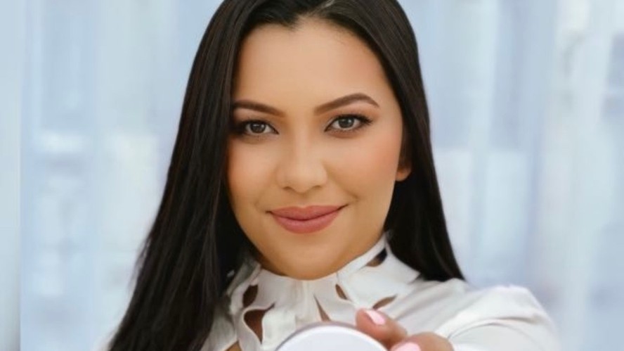 Franciely Fazolo lançou uma marca de maquiagens para ajudar a resgatar a autoestima das mulheres