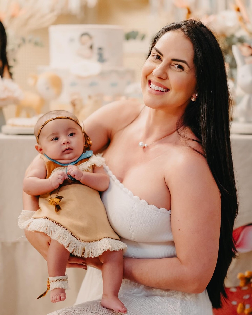 Graciele Lacerda mostra fotos da festa de Clara, filha com Zezé di Camargo — Foto: Reprodução/ Instagram