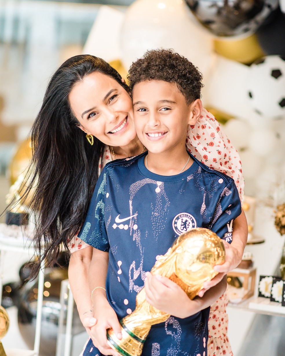 Luciele di Camargo comemora aniversário do filho com Denílson — Foto: Reprodução/Instagram