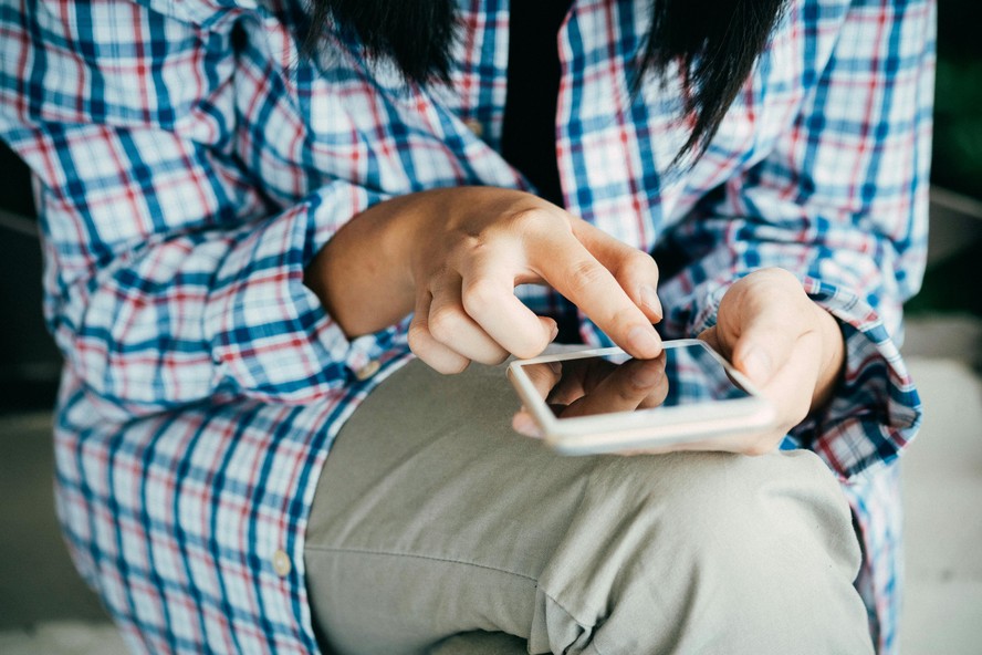 Não sabe como quebrar o gelo nas conversas nos apps de relacionamento? Veja essas dicas e saia do zero a zero