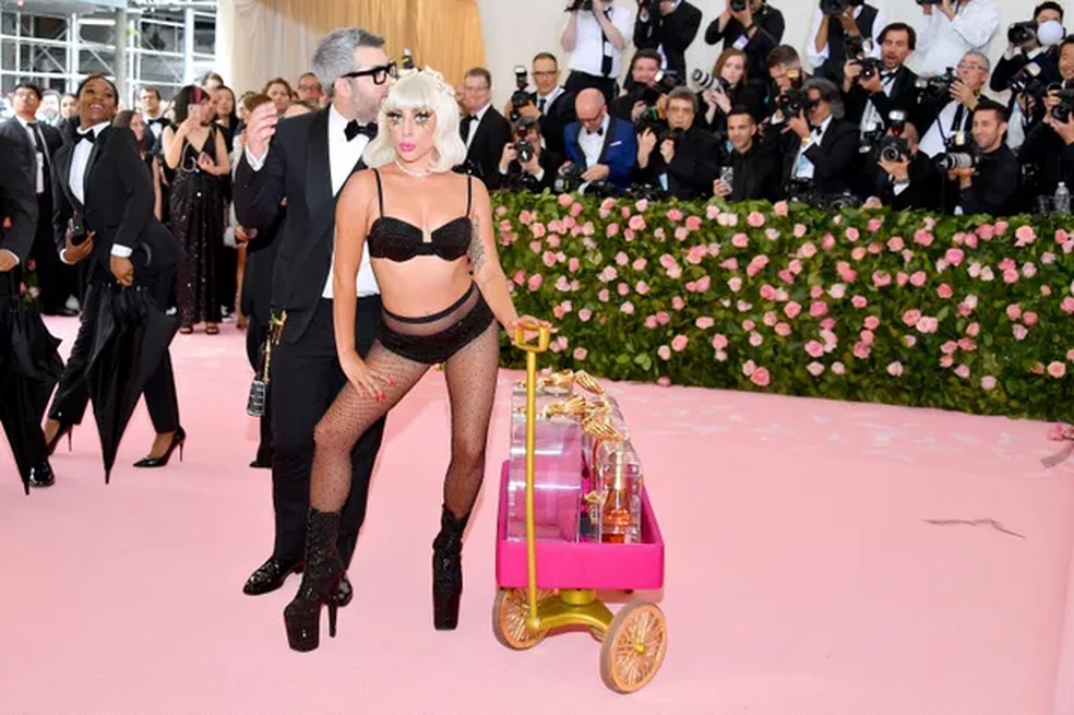 Lady Gaga - Met Gala 2019 — Foto: Getty