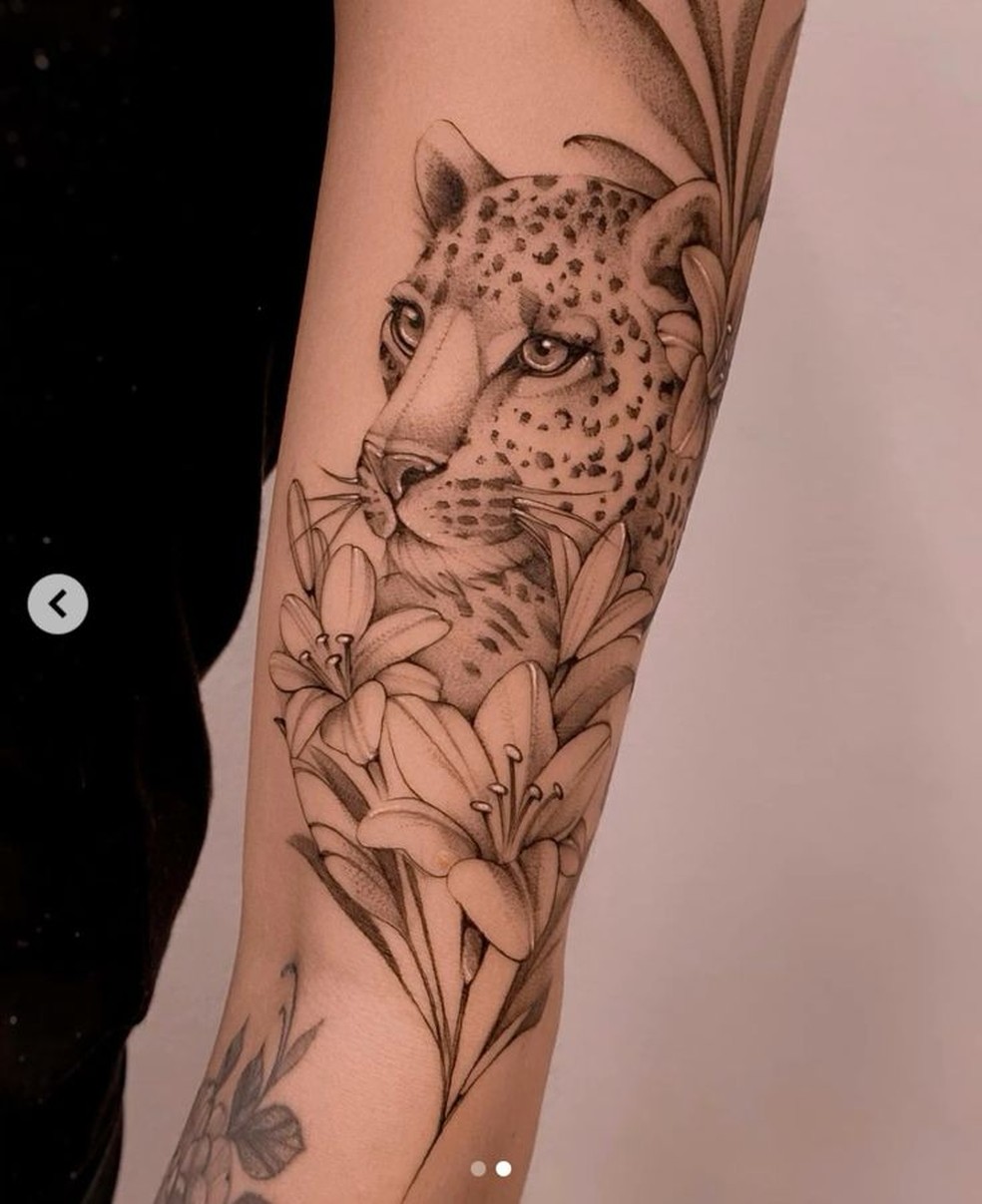 Tatuagem de onça feminina: Inspirações delicadas e ousadas para ...